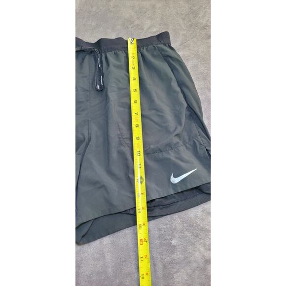 NIKE Dri-FIT 5'' 2-in-1 Running Sz M Shorts CJ5467-010 Men’s Black C21-45 - Picture 4 of 10
